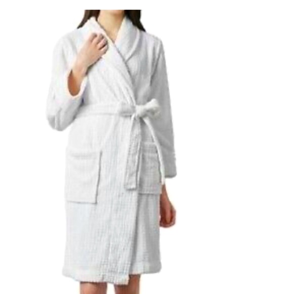 NET Women white bathrobe brand new.
Size: L/XL A Little Something - Picture 1 of 5